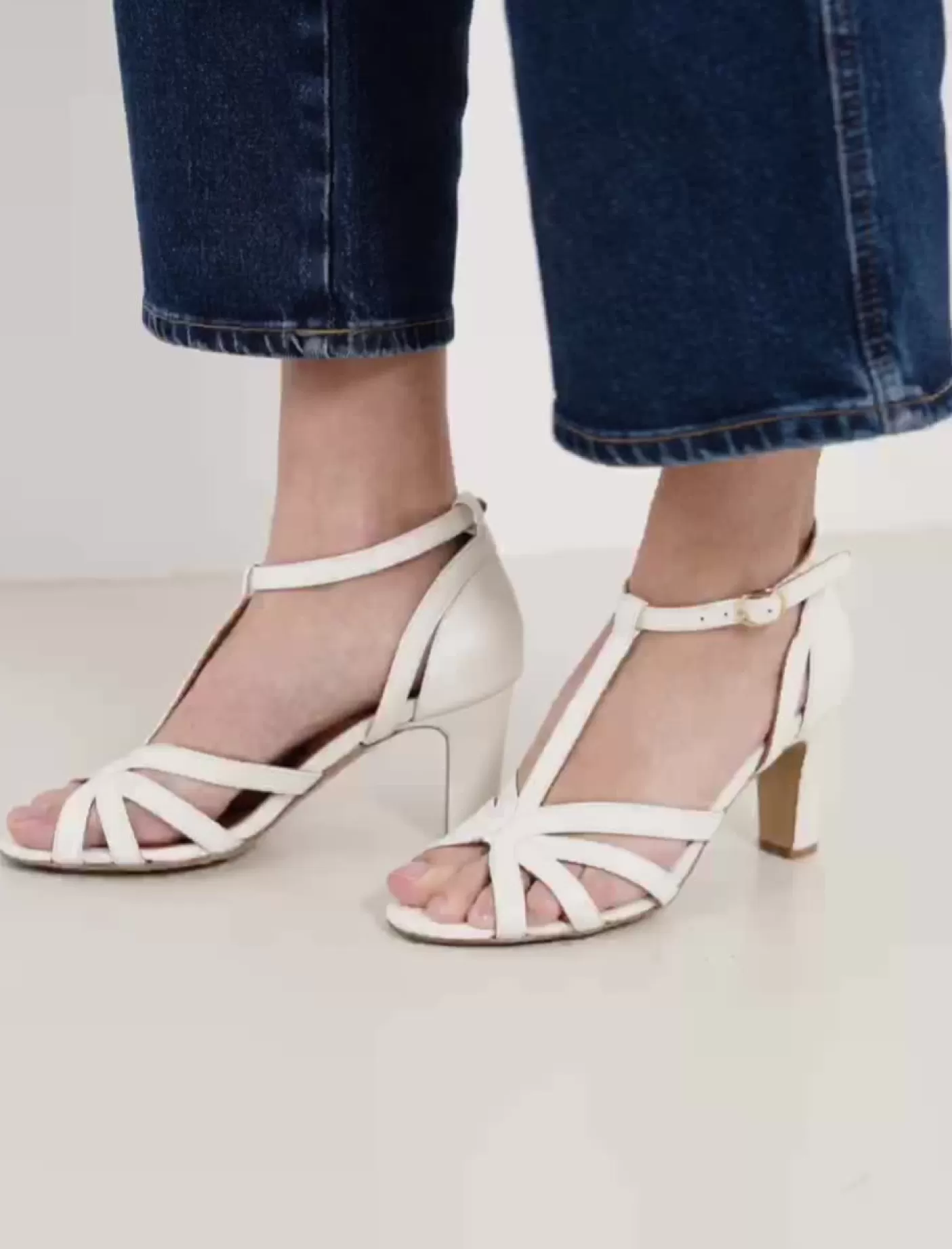 Women Pied de Biche Heeled Sandals<Carmen