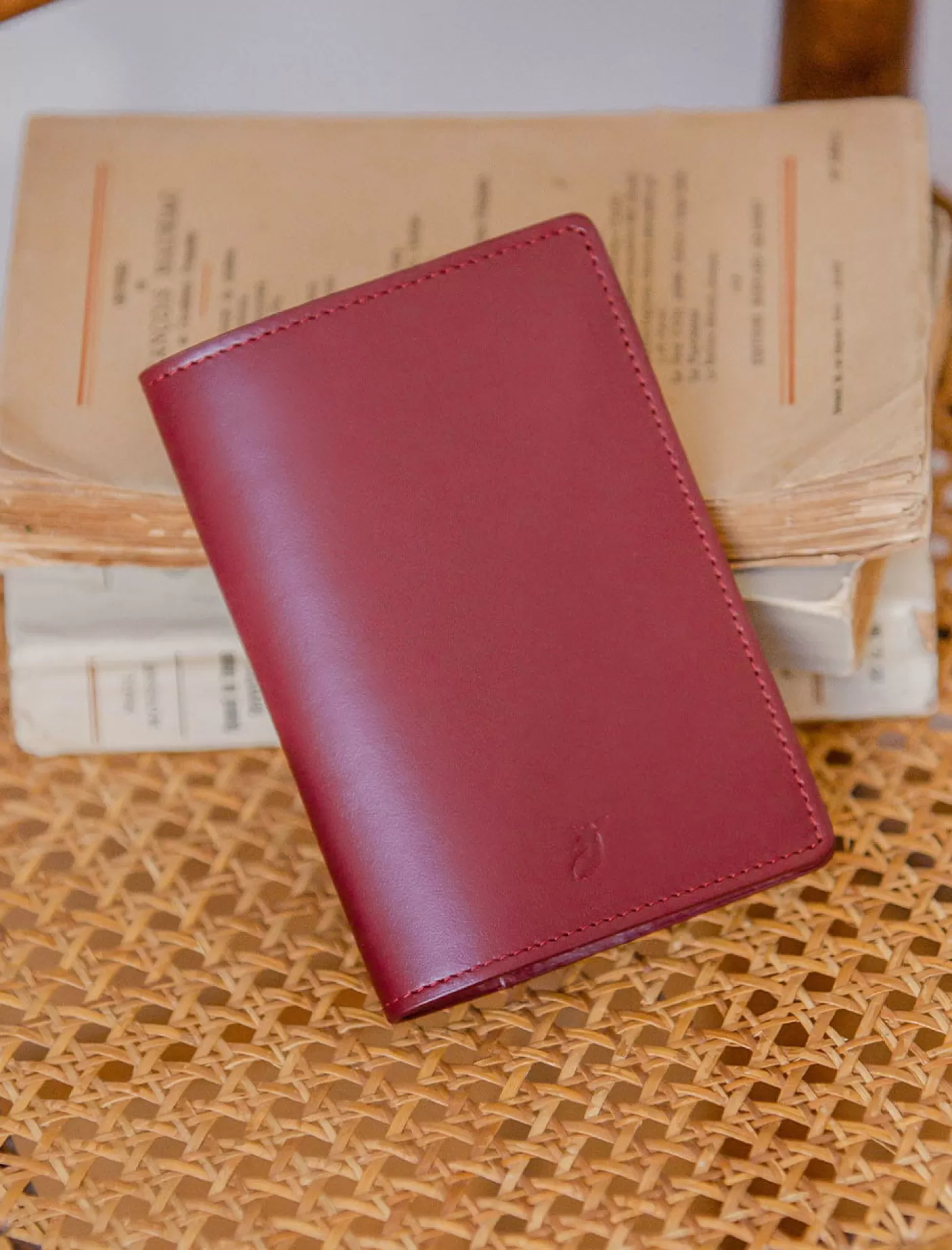 Women Pied de Biche Leather Goods<Passport Holder