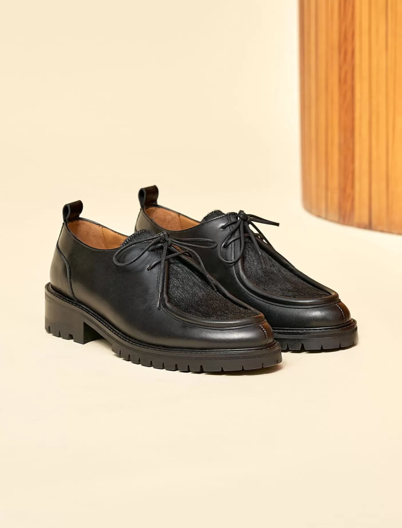 Women Pied de Biche Loafers And Derbies<Wallabee Derbies